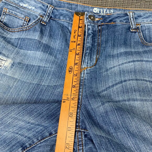 Stylus Womens Size 31/12 Blue Boyfriend Crop Jeans Light Wash Distressed Denim - Picture 6 of 12